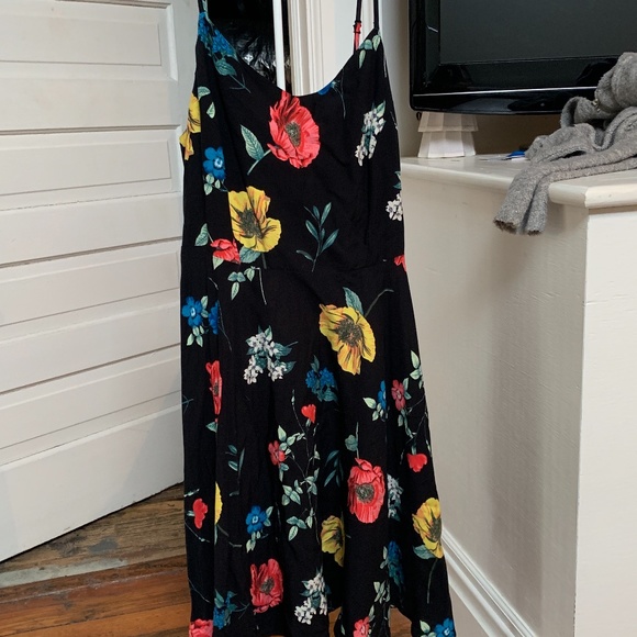 Old Navy Dresses & Skirts - Old navy‎ adjustable strap dress. Worn once